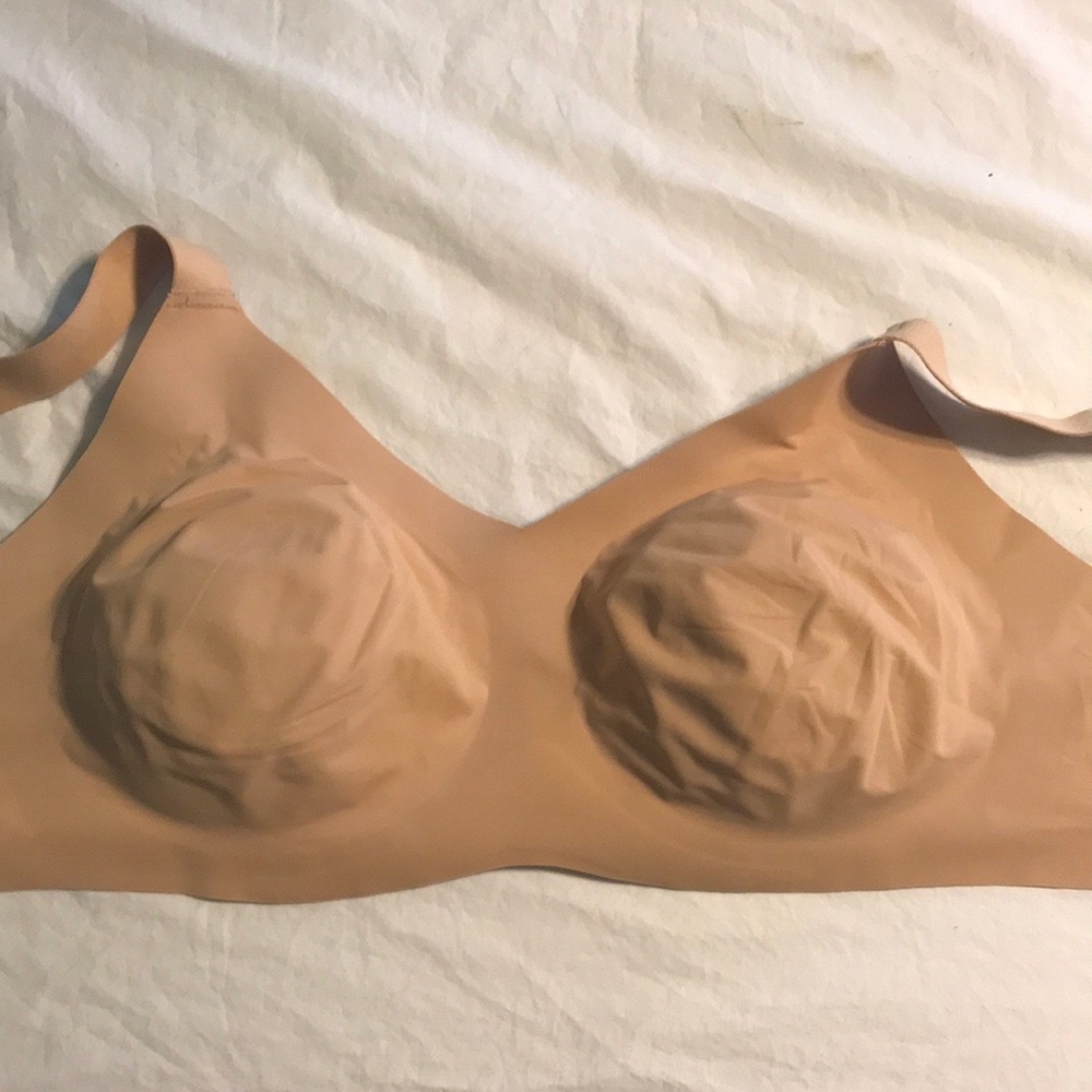 Knix size 7 Padded V-Neck Bra
